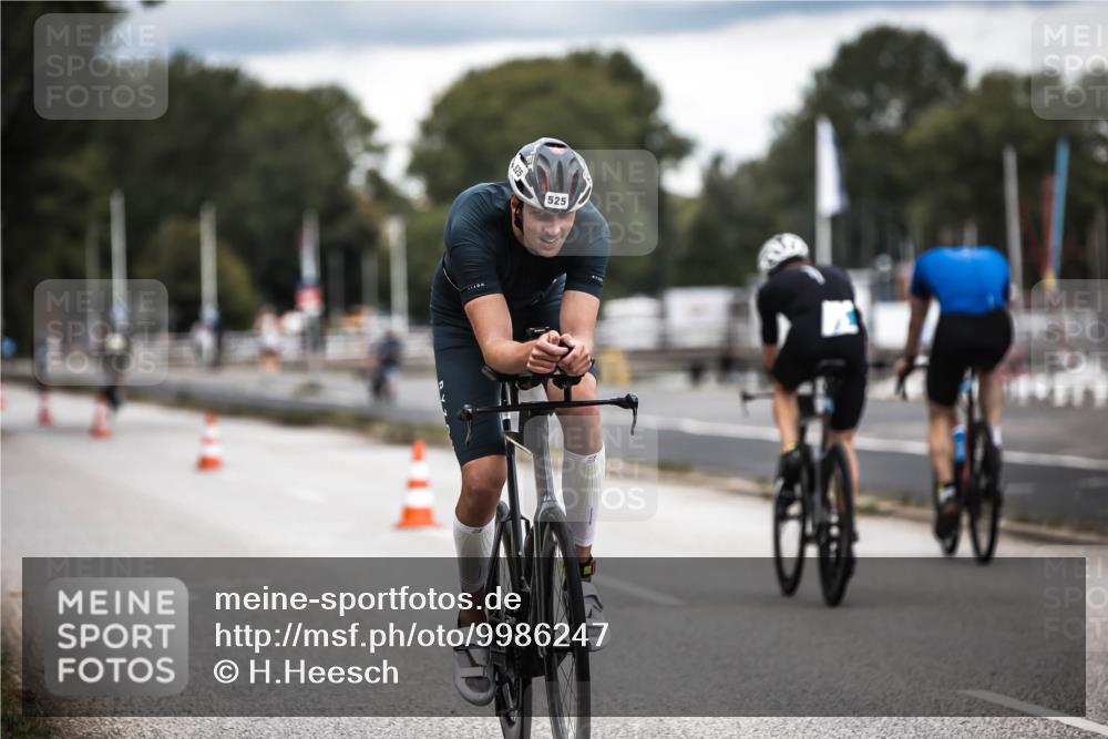16.08.2026 - KN Förde Triathlon 2026 H.Heesch http://msf.ph/oto/9986247 16.08.2026 13:09:14 Radfahren 519, 520, 522, 525, 551 meine-sportfotos.de