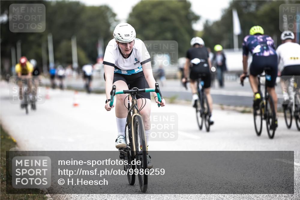 16.08.2026 - KN Förde Triathlon 2026 H.Heesch http://msf.ph/oto/9986259 16.08.2026 13:09:27 Radfahren 543, 720, 723 meine-sportfotos.de