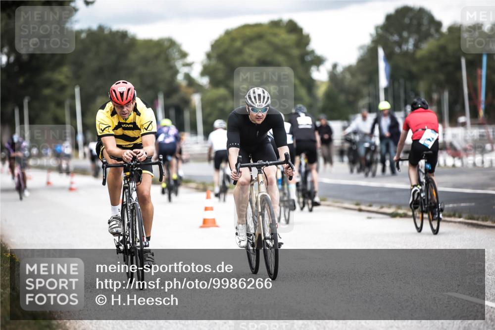 16.08.2026 - KN Förde Triathlon 2026 H.Heesch http://msf.ph/oto/9986266 16.08.2026 13:09:30 Radfahren 543, 552, 720, 723 meine-sportfotos.de