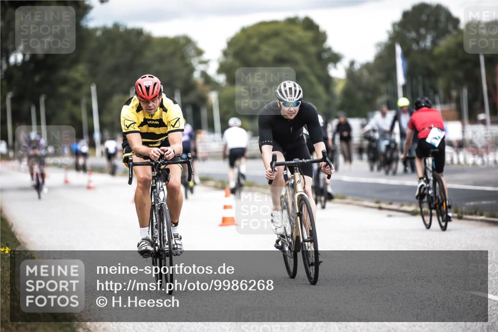 16.08.2026 - KN Förde Triathlon 2026 H.Heesch http://msf.ph/oto/9986268 16.08.2026 13:09:30 Radfahren 543, 552, 720, 723 meine-sportfotos.de