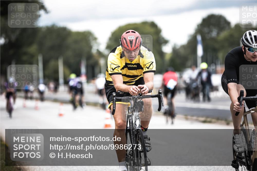 16.08.2026 - KN Förde Triathlon 2026 H.Heesch http://msf.ph/oto/9986273 16.08.2026 13:09:31 Radfahren 543, 552, 596, 720, 723 meine-sportfotos.de