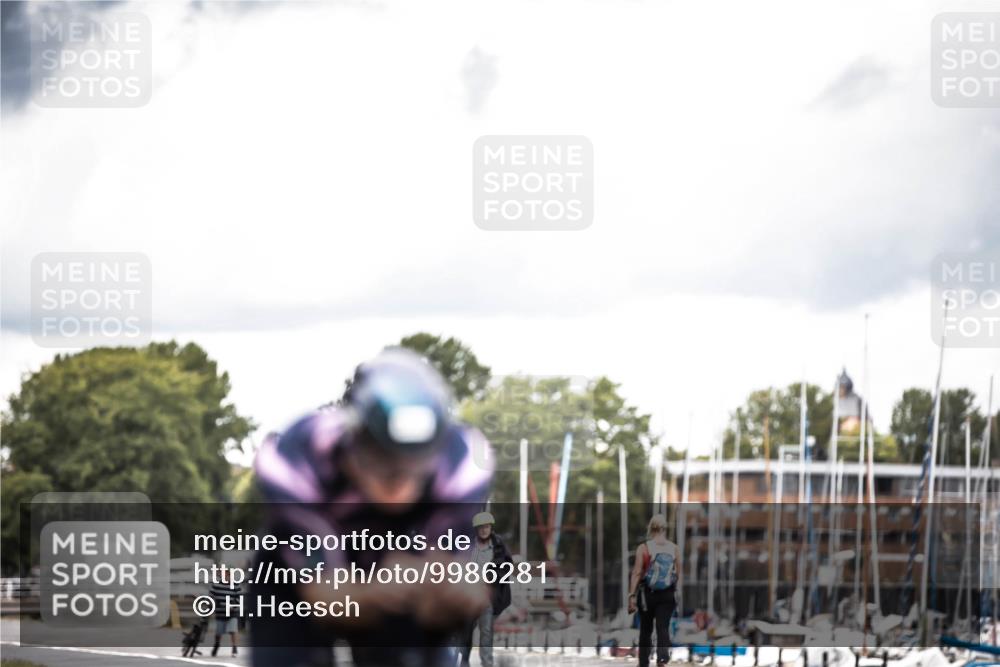 16.08.2026 - KN Förde Triathlon 2026 H.Heesch http://msf.ph/oto/9986281 16.08.2026 13:09:35 Radfahren 552, 596 meine-sportfotos.de