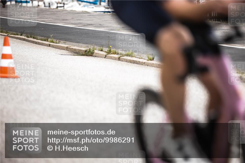 16.08.2026 - KN Förde Triathlon 2026 H.Heesch http://msf.ph/oto/9986291 16.08.2026 13:09:35 Radfahren 552, 596 meine-sportfotos.de