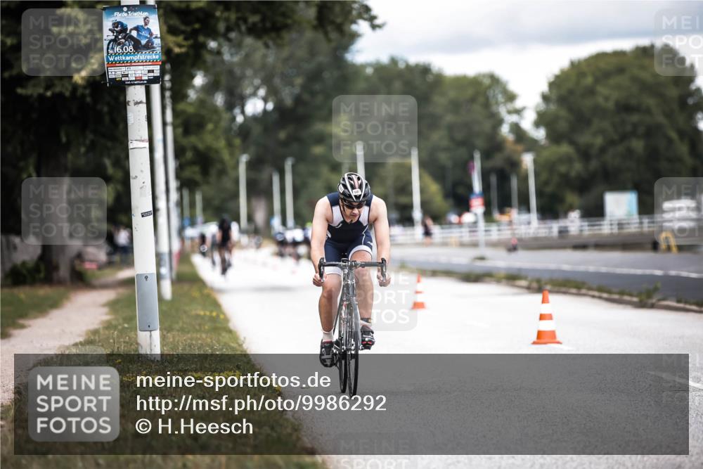 16.08.2026 - KN Förde Triathlon 2026 H.Heesch http://msf.ph/oto/9986292 16.08.2026 13:09:40 Radfahren 507, 702 meine-sportfotos.de