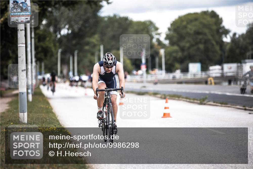 16.08.2026 - KN Förde Triathlon 2026 H.Heesch http://msf.ph/oto/9986298 16.08.2026 13:09:41 Radfahren 507, 702 meine-sportfotos.de