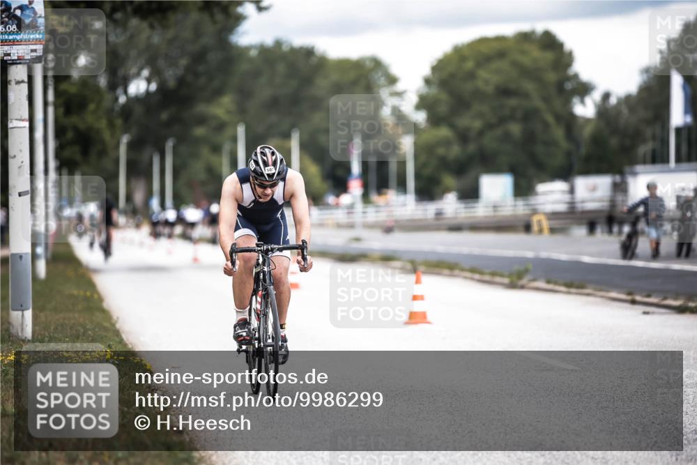16.08.2026 - KN Förde Triathlon 2026 H.Heesch http://msf.ph/oto/9986299 16.08.2026 13:09:41 Radfahren 507, 702 meine-sportfotos.de