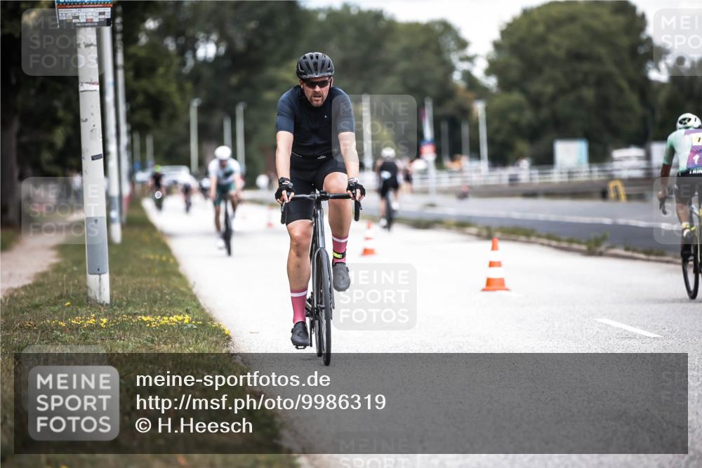 16.08.2026 - KN Förde Triathlon 2026 H.Heesch http://msf.ph/oto/9986319 16.08.2026 13:09:49 Radfahren 553, 605, 735 meine-sportfotos.de