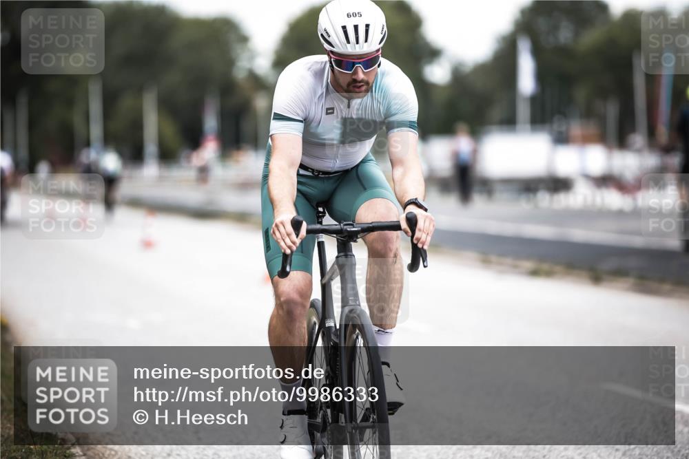 16.08.2026 - KN Förde Triathlon 2026 H.Heesch http://msf.ph/oto/9986333 16.08.2026 13:09:54 Radfahren 553, 601, 605, 738 meine-sportfotos.de