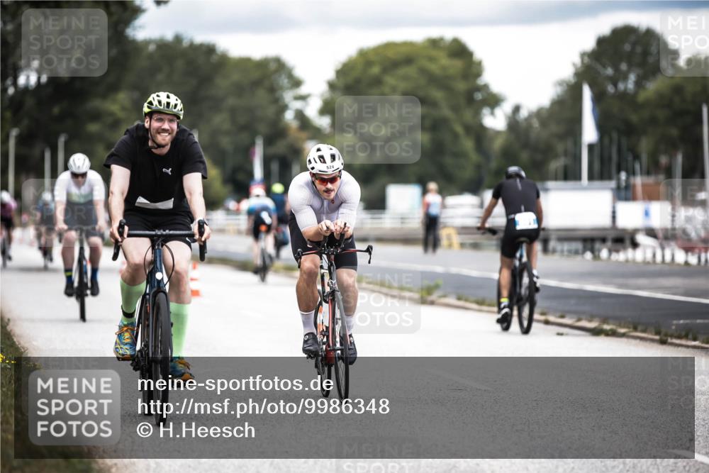 16.08.2026 - KN Förde Triathlon 2026 H.Heesch http://msf.ph/oto/9986348 16.08.2026 13:10:03 Radfahren 504, 524, 595, 701, 704, 743 meine-sportfotos.de