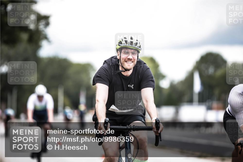 16.08.2026 - KN Förde Triathlon 2026 H.Heesch http://msf.ph/oto/9986359 16.08.2026 13:10:04 Radfahren 504, 524, 595, 701, 704, 743 meine-sportfotos.de