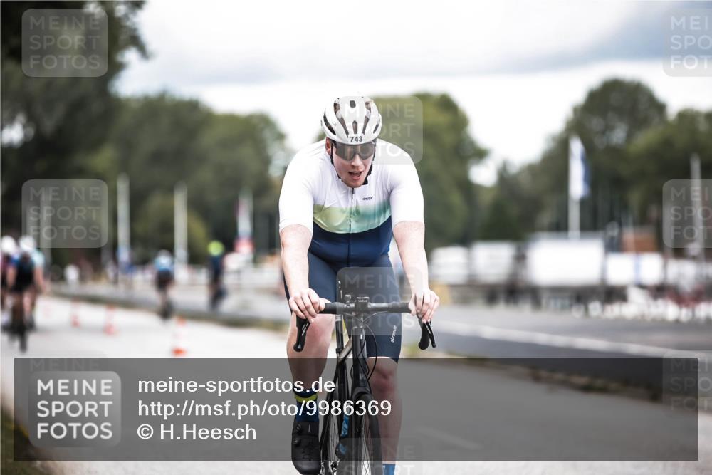 16.08.2026 - KN Förde Triathlon 2026 H.Heesch http://msf.ph/oto/9986369 16.08.2026 13:10:06 Radfahren 504, 524, 594, 595, 704, 743 meine-sportfotos.de