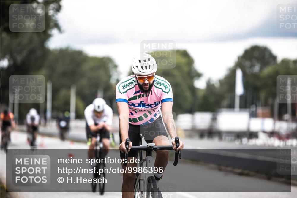 16.08.2026 - KN Förde Triathlon 2026 H.Heesch http://msf.ph/oto/9986396 16.08.2026 13:10:12 Radfahren 594, 710, 718, 732 meine-sportfotos.de