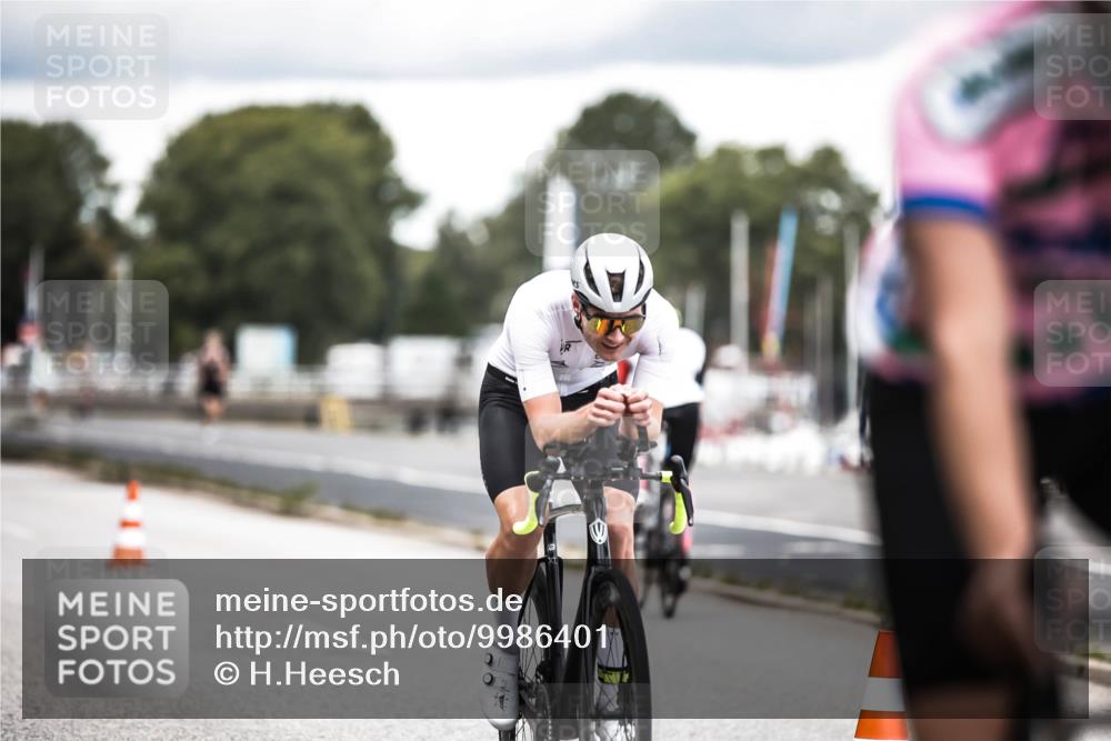 16.08.2026 - KN Förde Triathlon 2026 H.Heesch http://msf.ph/oto/9986401 16.08.2026 13:10:13 Radfahren 592, 594, 710, 718, 732 meine-sportfotos.de