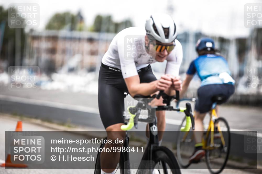 16.08.2026 - KN Förde Triathlon 2026 H.Heesch http://msf.ph/oto/9986411 16.08.2026 13:10:13 Radfahren 592, 594, 710, 718, 732 meine-sportfotos.de