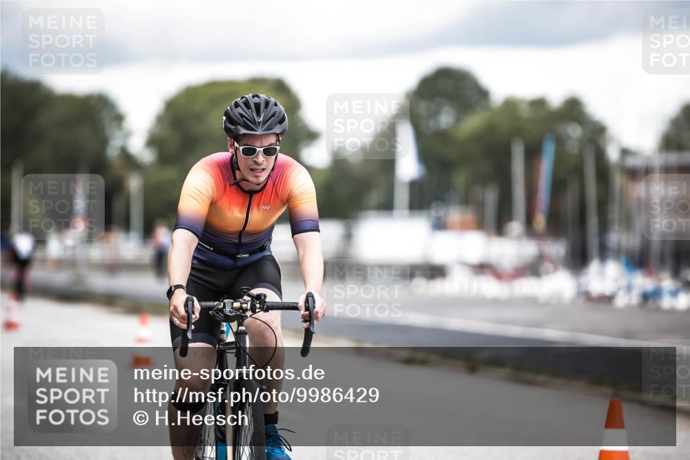 16.08.2026 - KN Förde Triathlon 2026 H.Heesch http://msf.ph/oto/9986429 16.08.2026 13:10:18 Radfahren 592, 710 meine-sportfotos.de