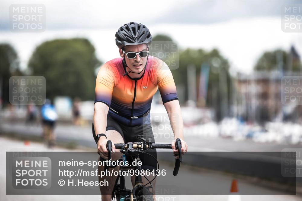 16.08.2026 - KN Förde Triathlon 2026 H.Heesch http://msf.ph/oto/9986436 16.08.2026 13:10:18 Radfahren 592, 710 meine-sportfotos.de