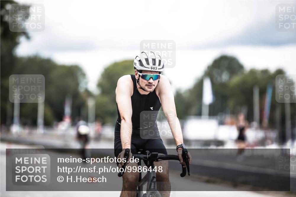 16.08.2026 - KN Förde Triathlon 2026 H.Heesch http://msf.ph/oto/9986448 16.08.2026 13:10:33 Radfahren 574, 588, 603 meine-sportfotos.de