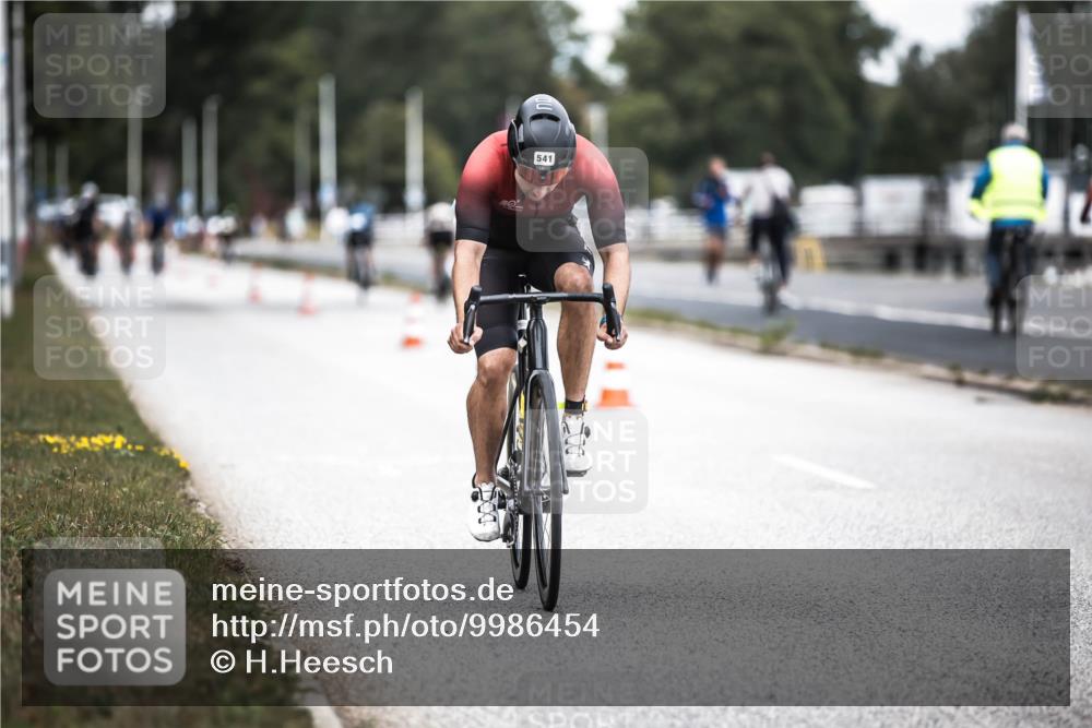 16.08.2026 - KN Förde Triathlon 2026 H.Heesch http://msf.ph/oto/9986454 16.08.2026 13:10:42 Radfahren 541, 544, 549, 556 meine-sportfotos.de