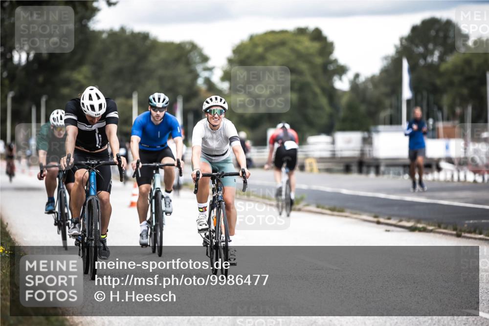 16.08.2026 - KN Förde Triathlon 2026 H.Heesch http://msf.ph/oto/9986477 16.08.2026 13:10:51 Radfahren 590, 602, 607, 722, 733, 747 meine-sportfotos.de