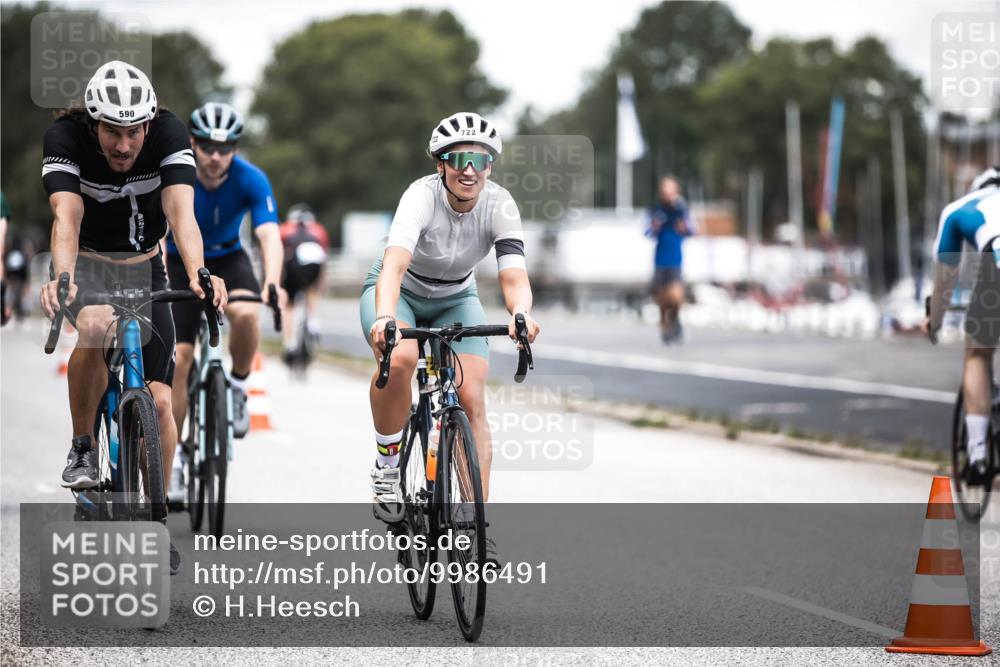 16.08.2026 - KN Förde Triathlon 2026 H.Heesch http://msf.ph/oto/9986491 16.08.2026 13:10:52 Radfahren 590, 602, 607, 722 meine-sportfotos.de