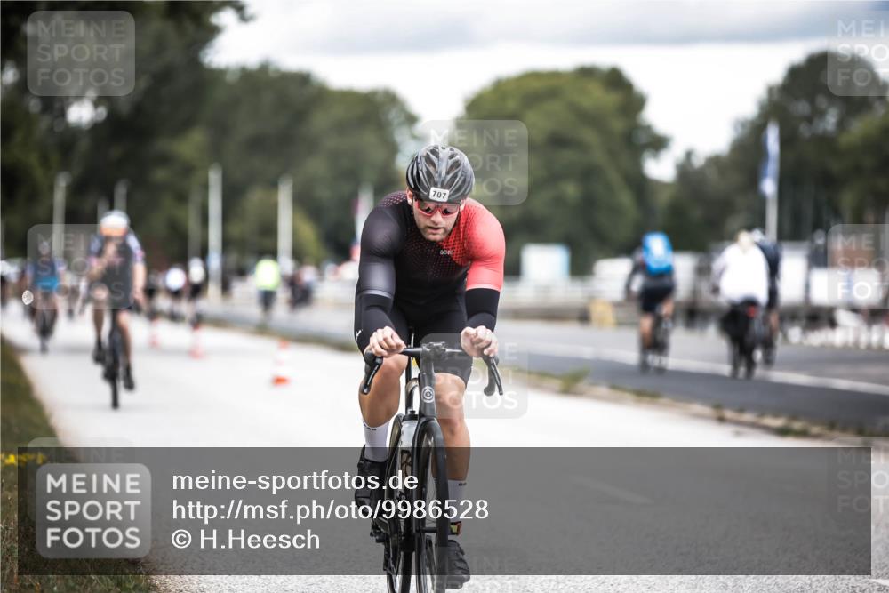 16.08.2026 - KN Förde Triathlon 2026 H.Heesch http://msf.ph/oto/9986528 16.08.2026 13:11:04 Radfahren 503, 506, 532, 538, 547, 597, 599, 612, 707, 731, 736 meine-sportfotos.de