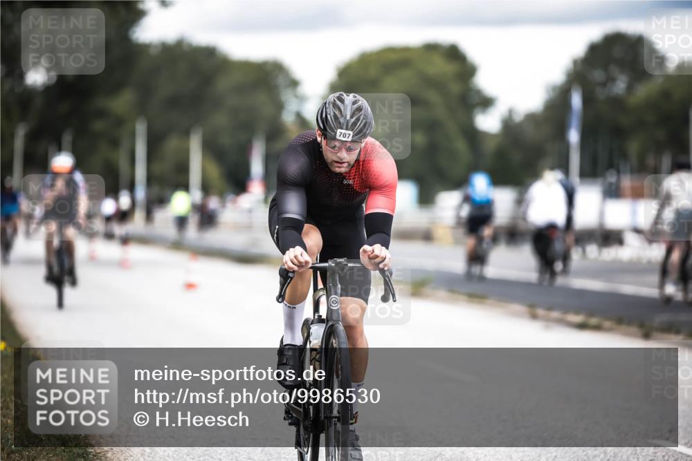 16.08.2026 - KN Förde Triathlon 2026 H.Heesch http://msf.ph/oto/9986530 16.08.2026 13:11:04 Radfahren 503, 506, 532, 538, 547, 597, 599, 612, 707, 731, 736 meine-sportfotos.de