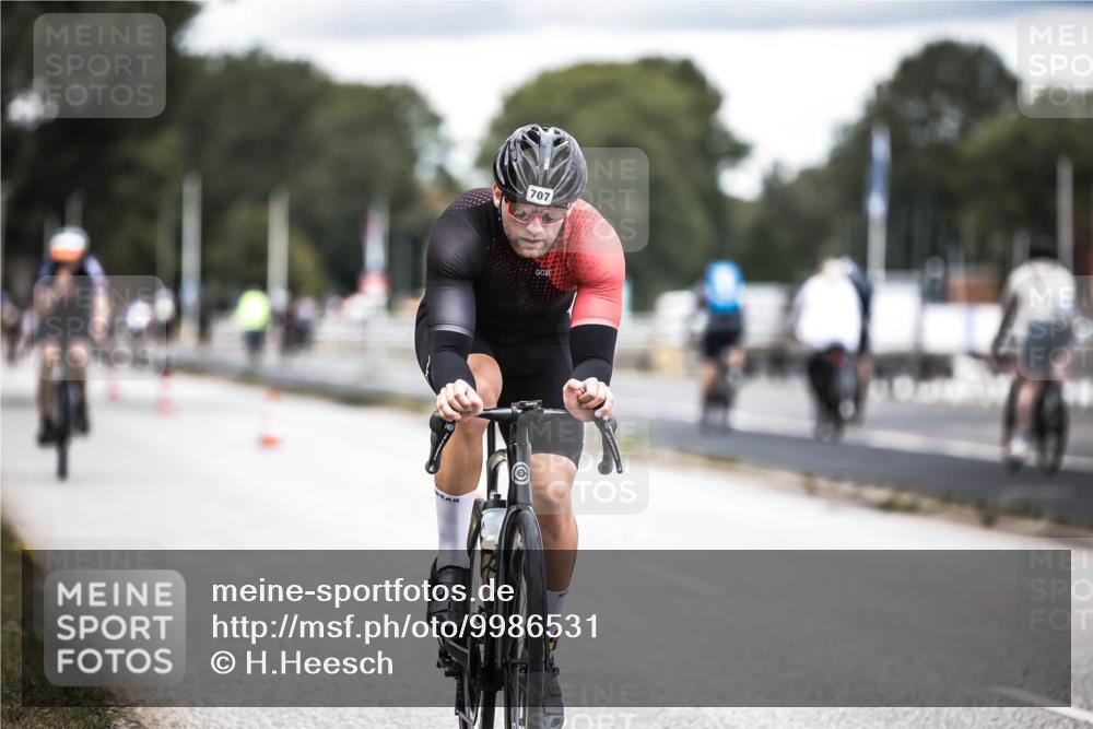 16.08.2026 - KN Förde Triathlon 2026 H.Heesch http://msf.ph/oto/9986531 16.08.2026 13:11:04 Radfahren 503, 506, 532, 538, 547, 597, 599, 612, 707, 731, 736 meine-sportfotos.de