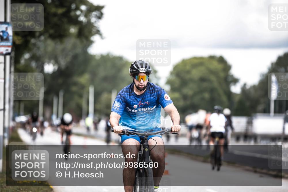 16.08.2026 - KN Förde Triathlon 2026 H.Heesch http://msf.ph/oto/9986560 16.08.2026 13:11:12 Radfahren 577, 584, 706 meine-sportfotos.de
