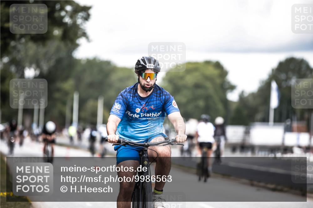 16.08.2026 - KN Förde Triathlon 2026 H.Heesch http://msf.ph/oto/9986563 16.08.2026 13:11:12 Radfahren 577, 584, 706 meine-sportfotos.de