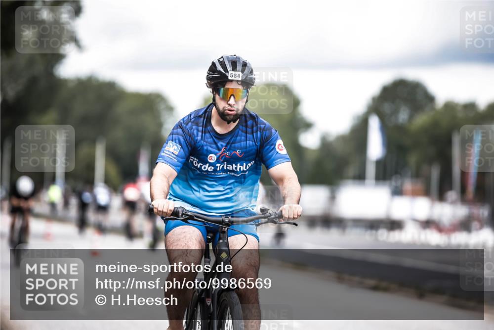 16.08.2026 - KN Förde Triathlon 2026 H.Heesch http://msf.ph/oto/9986569 16.08.2026 13:11:12 Radfahren 577, 584, 706 meine-sportfotos.de