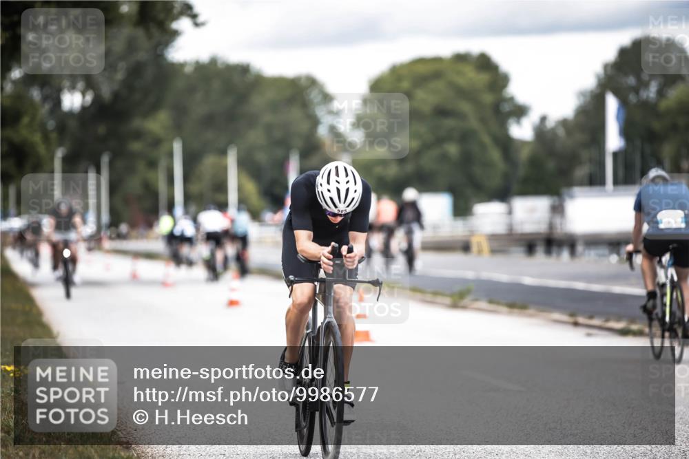 16.08.2026 - KN Förde Triathlon 2026 H.Heesch http://msf.ph/oto/9986577 16.08.2026 13:11:15 Radfahren 577, 584, 706 meine-sportfotos.de