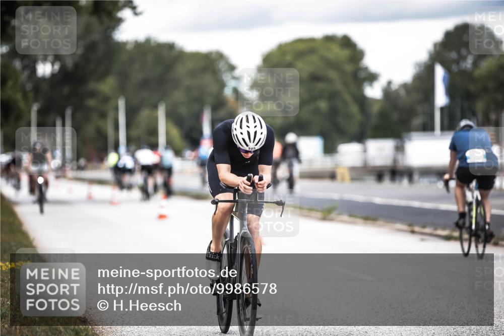 16.08.2026 - KN Förde Triathlon 2026 H.Heesch http://msf.ph/oto/9986578 16.08.2026 13:11:15 Radfahren 577, 584, 706 meine-sportfotos.de