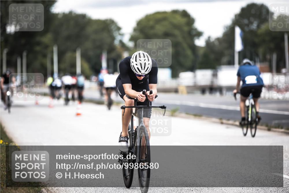 16.08.2026 - KN Förde Triathlon 2026 H.Heesch http://msf.ph/oto/9986580 16.08.2026 13:11:15 Radfahren 577, 584, 706 meine-sportfotos.de