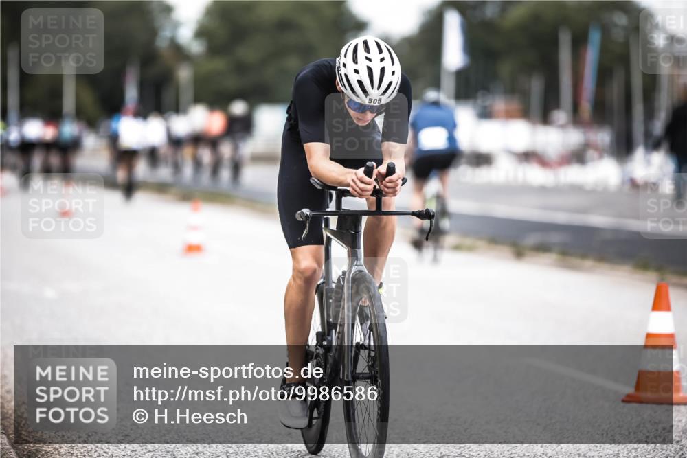 16.08.2026 - KN Förde Triathlon 2026 H.Heesch http://msf.ph/oto/9986586 16.08.2026 13:11:15 Radfahren 577, 584, 706 meine-sportfotos.de