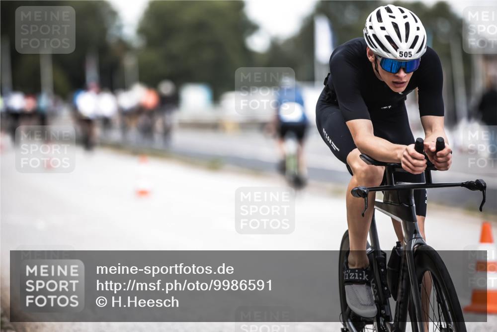 16.08.2026 - KN Förde Triathlon 2026 H.Heesch http://msf.ph/oto/9986591 16.08.2026 13:11:15 Radfahren 577, 584, 706 meine-sportfotos.de