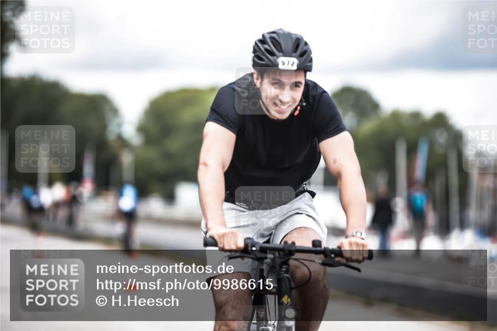 16.08.2026 - KN Förde Triathlon 2026 H.Heesch http://msf.ph/oto/9986615 16.08.2026 13:11:22 Radfahren 572, 576, 604, 608, 703, 716 meine-sportfotos.de