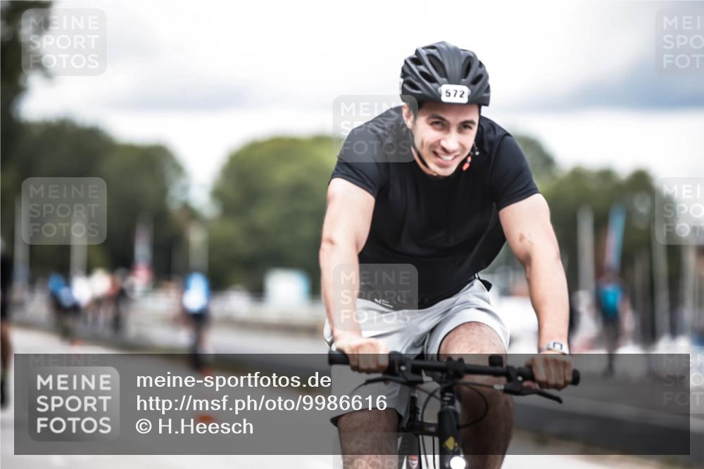 16.08.2026 - KN Förde Triathlon 2026 H.Heesch http://msf.ph/oto/9986616 16.08.2026 13:11:22 Radfahren 572, 576, 604, 608, 703, 716 meine-sportfotos.de