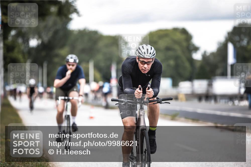 16.08.2026 - KN Förde Triathlon 2026 H.Heesch http://msf.ph/oto/9986621 16.08.2026 13:11:24 Radfahren 557, 572, 576, 604, 608, 703, 716 meine-sportfotos.de