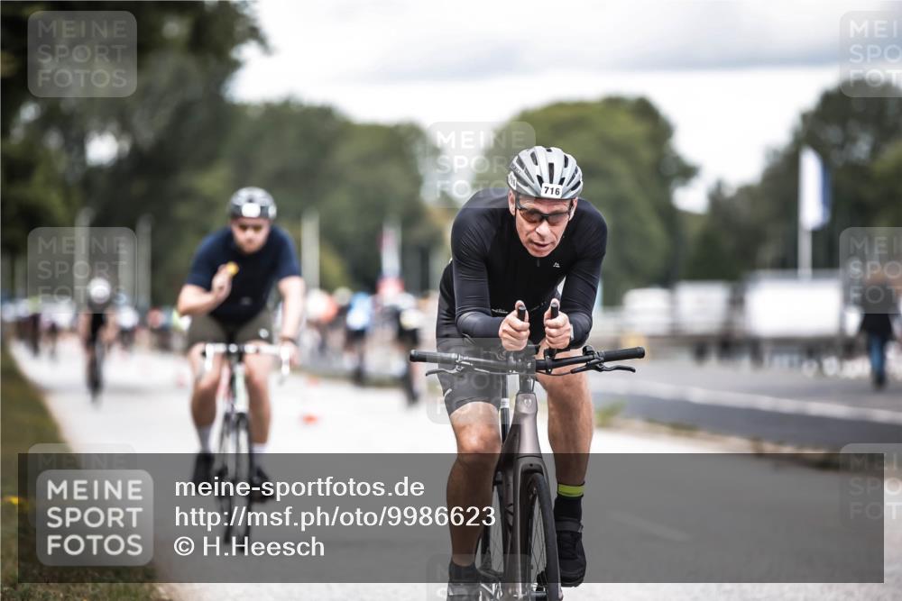 16.08.2026 - KN Förde Triathlon 2026 H.Heesch http://msf.ph/oto/9986623 16.08.2026 13:11:24 Radfahren 557, 572, 576, 604, 608, 703, 716 meine-sportfotos.de