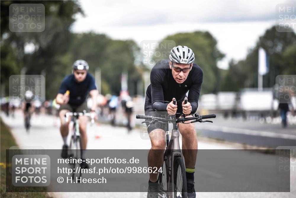 16.08.2026 - KN Förde Triathlon 2026 H.Heesch http://msf.ph/oto/9986624 16.08.2026 13:11:24 Radfahren 557, 572, 576, 604, 608, 703, 716 meine-sportfotos.de