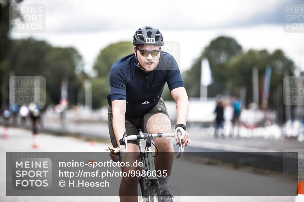 16.08.2026 - KN Förde Triathlon 2026 H.Heesch http://msf.ph/oto/9986635 16.08.2026 13:11:26 Radfahren 557, 576, 604, 608, 703, 716 meine-sportfotos.de