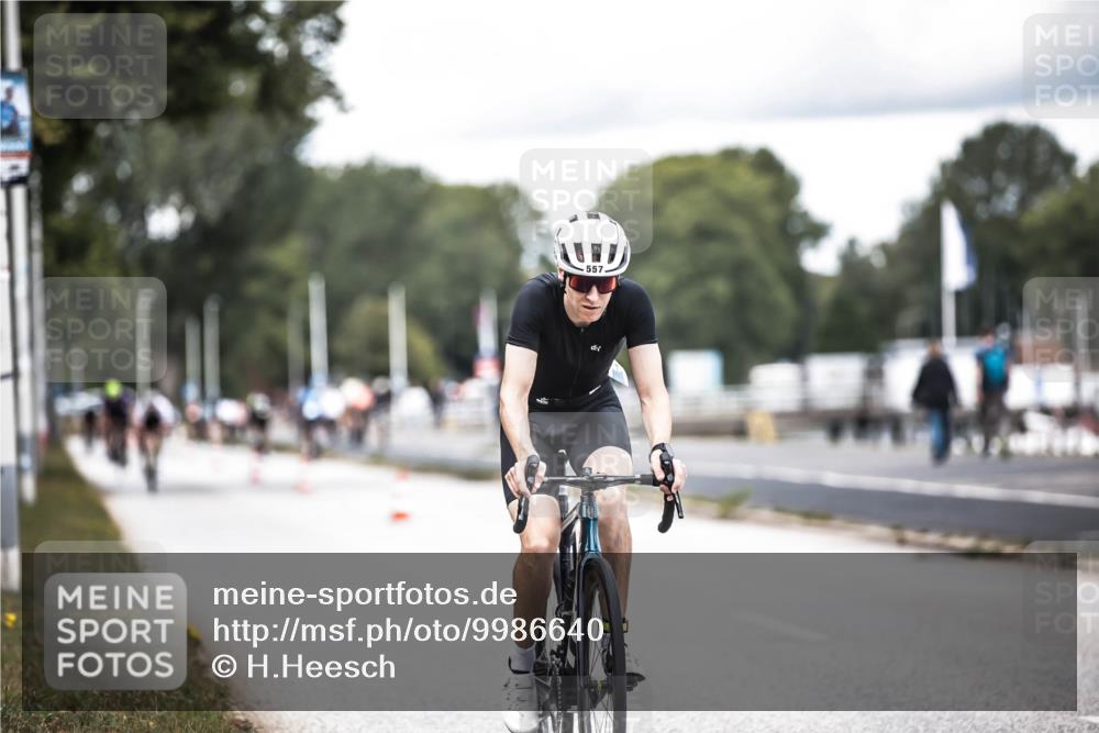 16.08.2026 - KN Förde Triathlon 2026 H.Heesch http://msf.ph/oto/9986640 16.08.2026 13:11:29 Radfahren 508, 557, 576, 604, 608, 703 meine-sportfotos.de