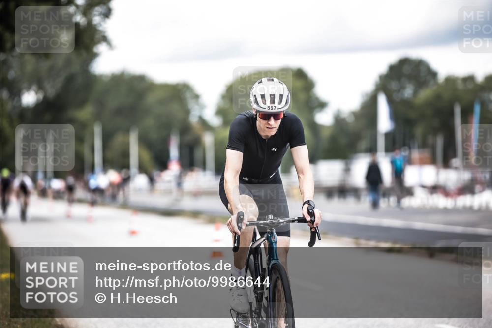 16.08.2026 - KN Förde Triathlon 2026 H.Heesch http://msf.ph/oto/9986644 16.08.2026 13:11:29 Radfahren 508, 557, 576, 604, 608, 703 meine-sportfotos.de