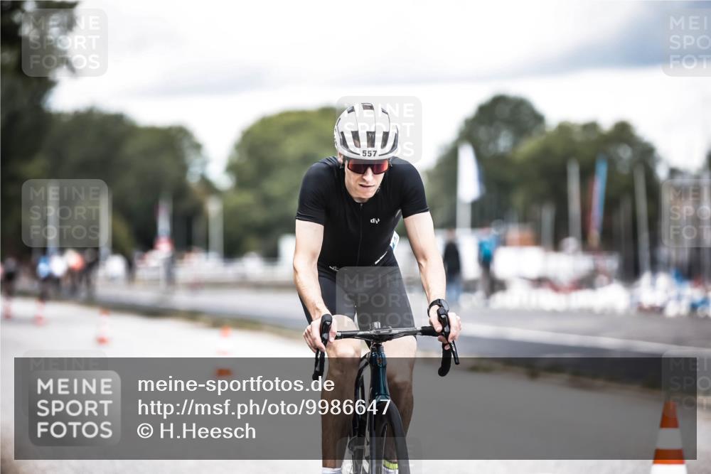 16.08.2026 - KN Förde Triathlon 2026 H.Heesch http://msf.ph/oto/9986647 16.08.2026 13:11:29 Radfahren 508, 557, 576, 604, 608, 703 meine-sportfotos.de