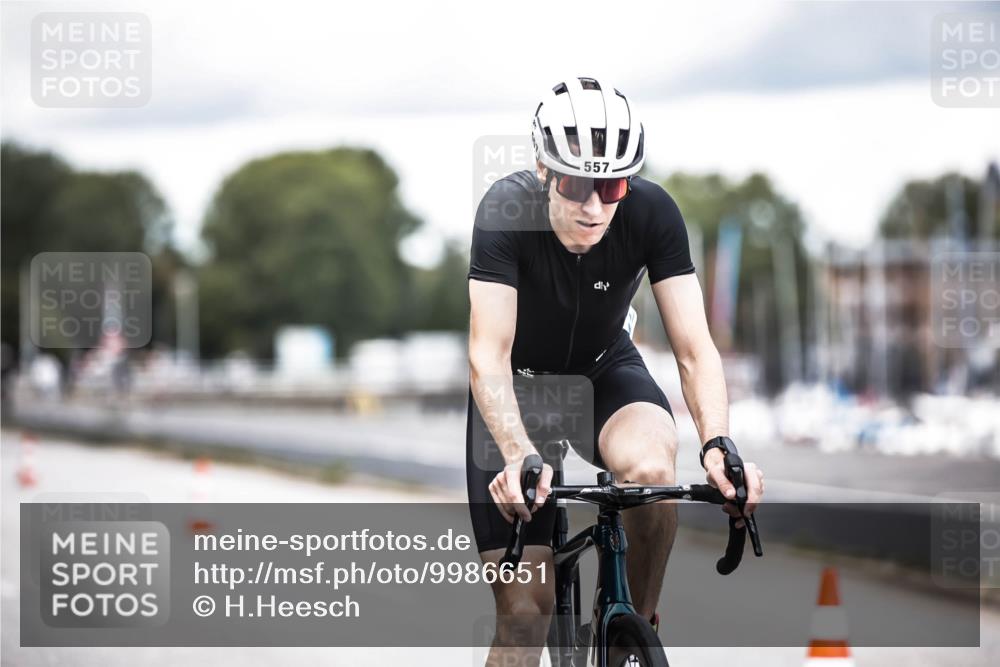 16.08.2026 - KN Förde Triathlon 2026 H.Heesch http://msf.ph/oto/9986651 16.08.2026 13:11:29 Radfahren 508, 557, 576, 604, 608, 703 meine-sportfotos.de