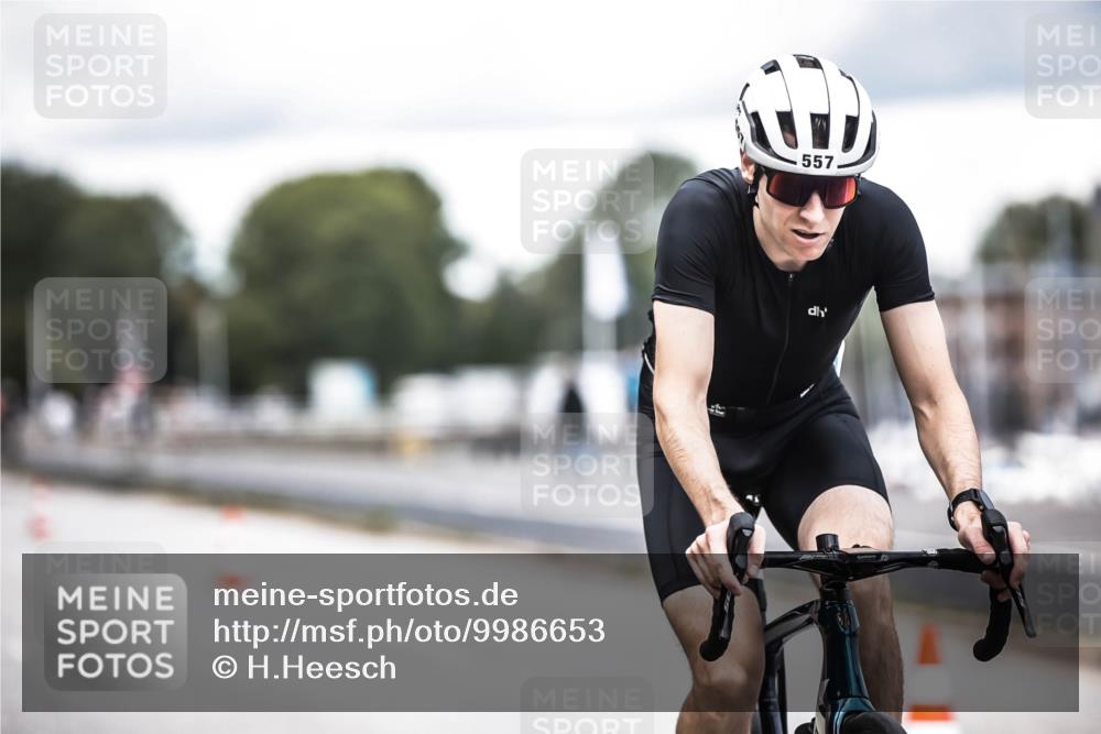 16.08.2026 - KN Förde Triathlon 2026 H.Heesch http://msf.ph/oto/9986653 16.08.2026 13:11:29 Radfahren 508, 557, 576, 604, 608, 703 meine-sportfotos.de