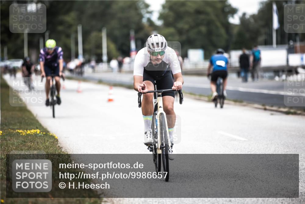 16.08.2026 - KN Förde Triathlon 2026 H.Heesch http://msf.ph/oto/9986657 16.08.2026 13:11:35 Radfahren 508, 558, 559 meine-sportfotos.de