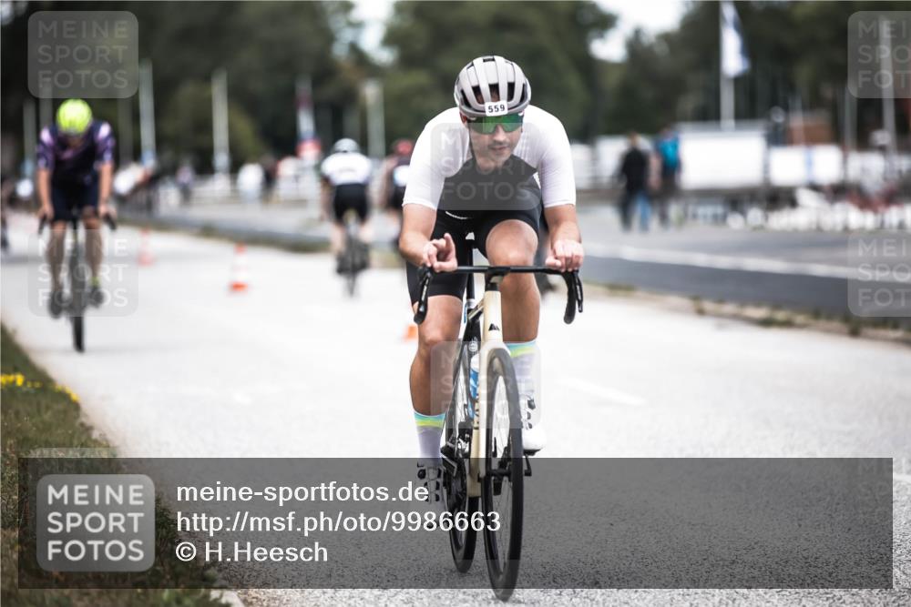 16.08.2026 - KN Förde Triathlon 2026 H.Heesch http://msf.ph/oto/9986663 16.08.2026 13:11:35 Radfahren 508, 558, 559 meine-sportfotos.de