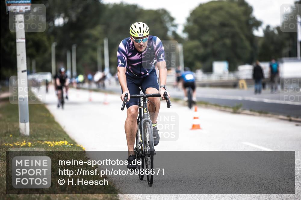 16.08.2026 - KN Förde Triathlon 2026 H.Heesch http://msf.ph/oto/9986671 16.08.2026 13:11:37 Radfahren 548, 558, 559 meine-sportfotos.de
