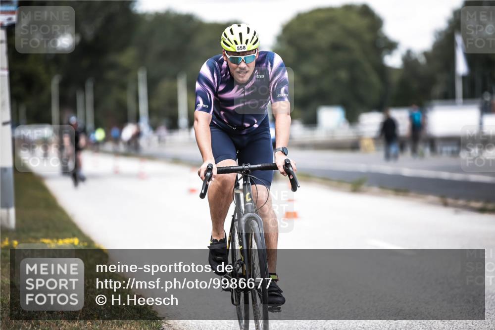 16.08.2026 - KN Förde Triathlon 2026 H.Heesch http://msf.ph/oto/9986677 16.08.2026 13:11:37 Radfahren 548, 558, 559 meine-sportfotos.de